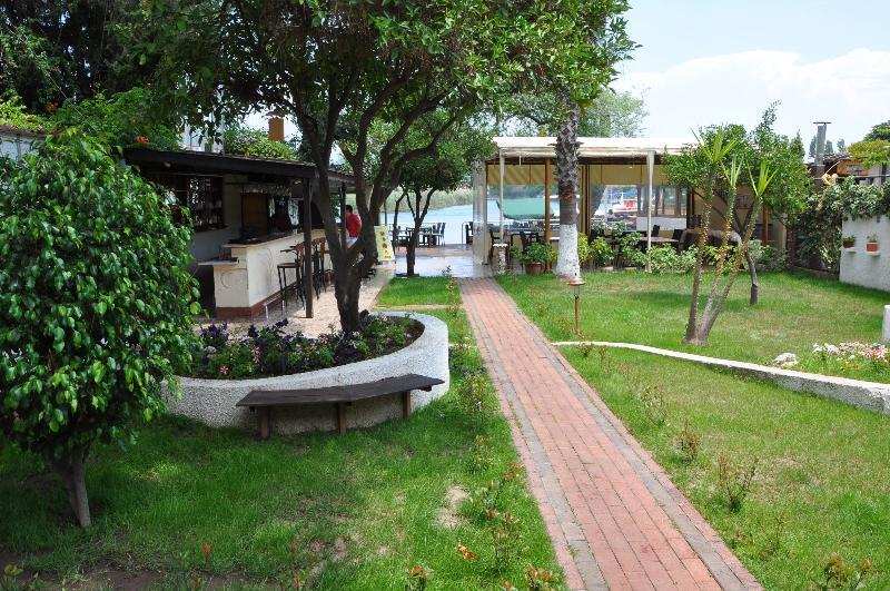 Longhouse Inn Hotel ダルヤン エクステリア 写真